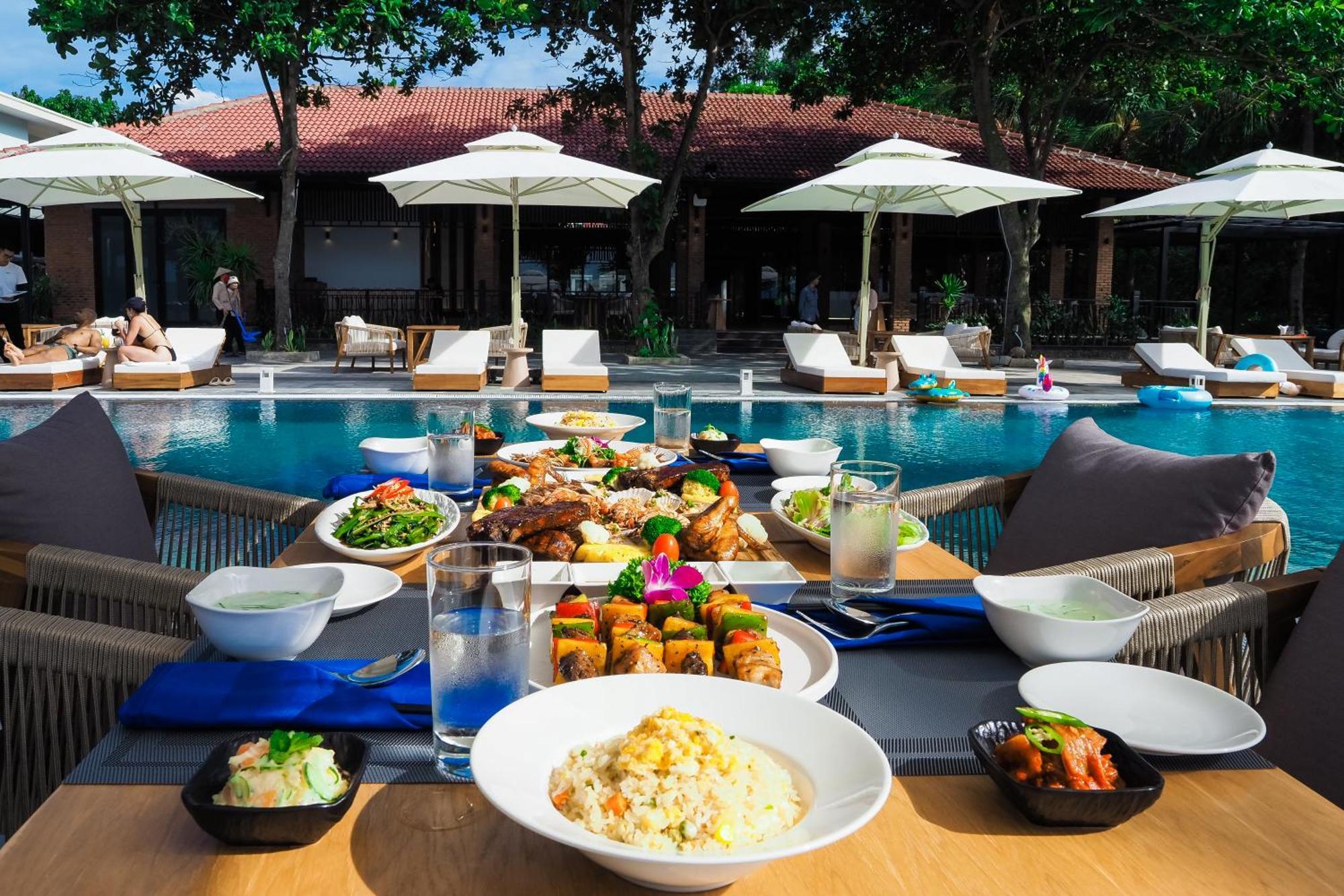 Bounce Beach Resort And Spa Da Nang Exterior foto